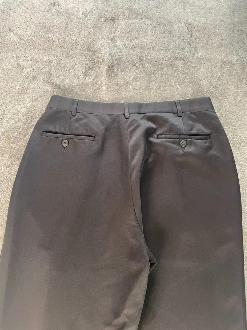 Roundtree & Yorke Men's 33/34 Black Pleated Cuffed Dress Pants Easy Care